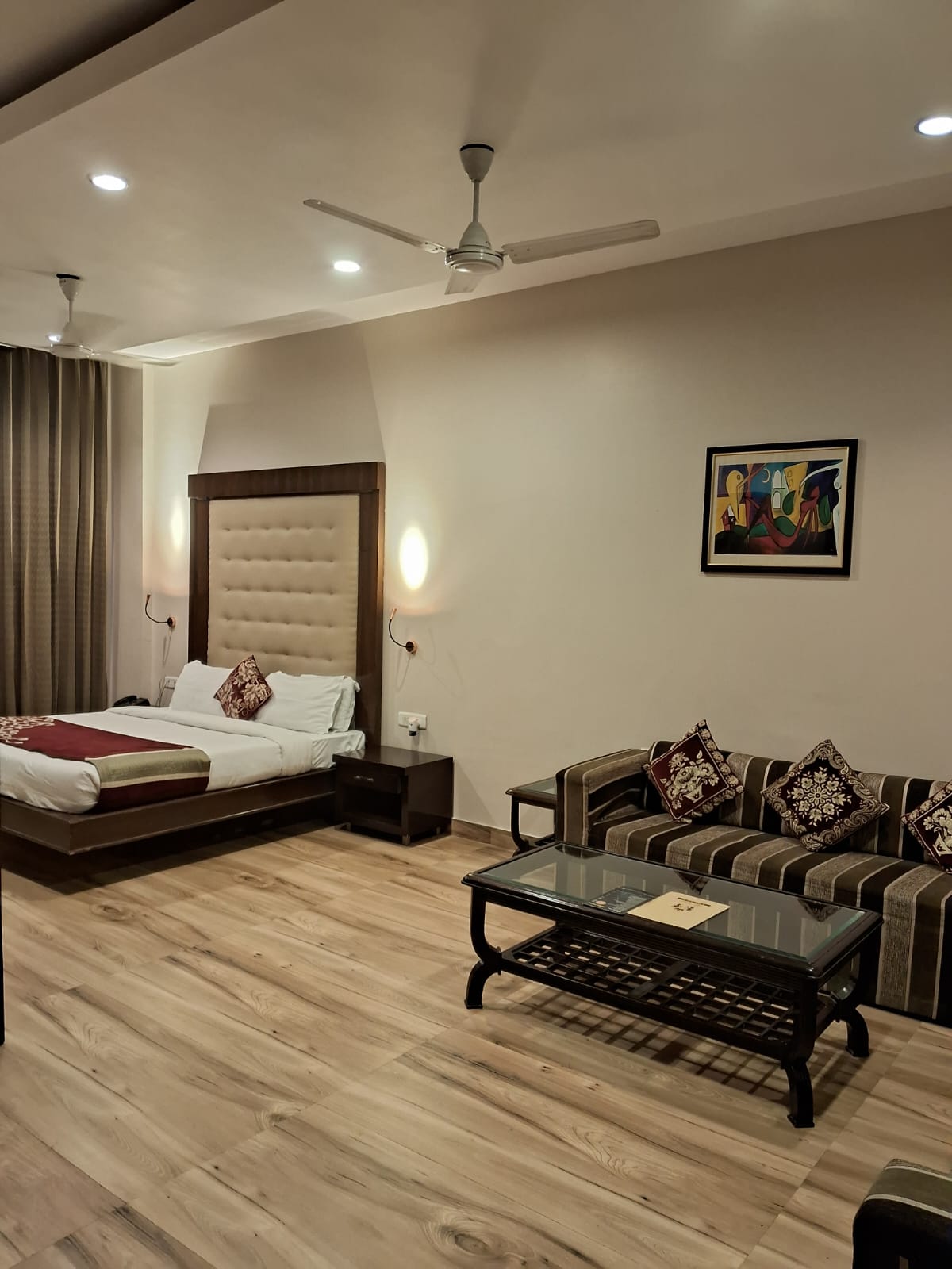 WhatsApp Image 2024-12-10 at 6.23.44 PM