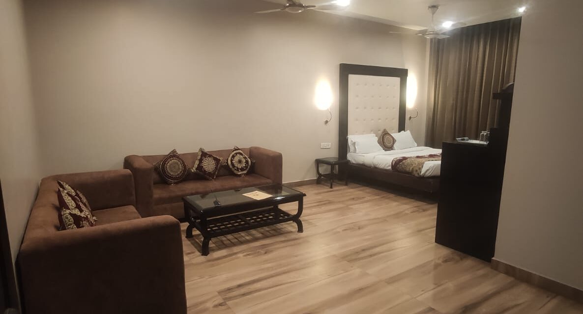 WhatsApp Image 2024-12-13 at 1.32.35 AM (2)